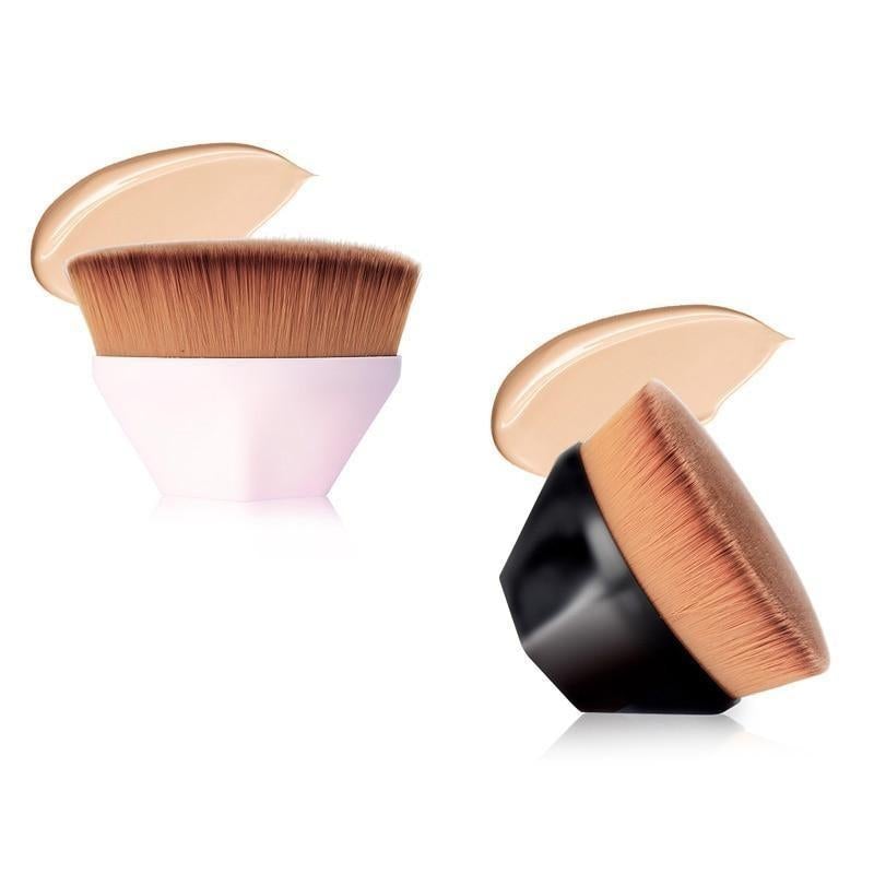 Seamless Foundation Brush | Seamless Brush | The Cosmetic Obsession